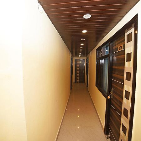 Oyo Flagship 8594 Golden Nest Hotel Nainital Exterior foto