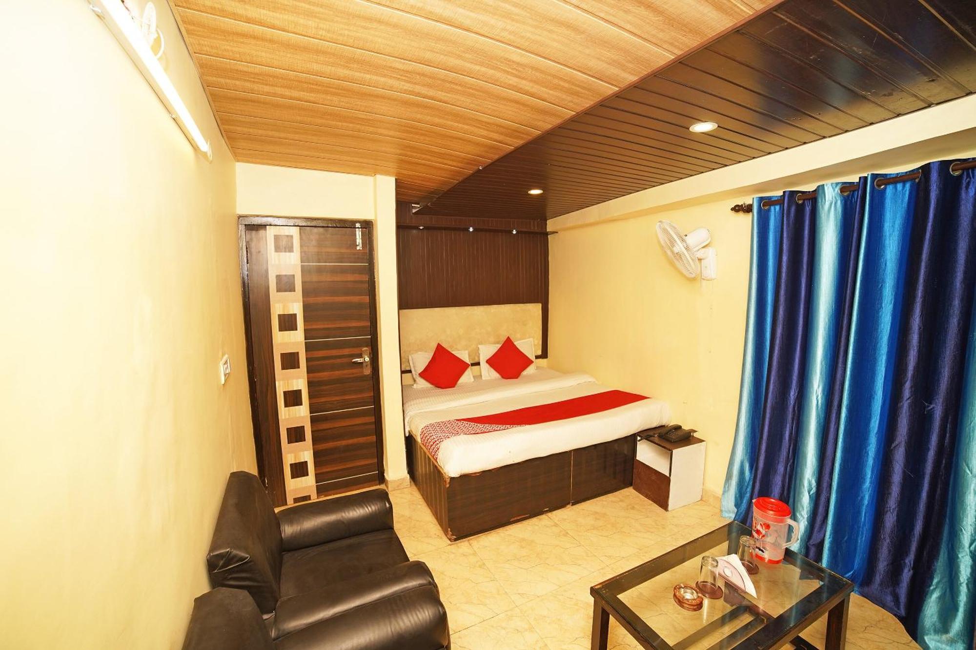 Oyo Flagship 8594 Golden Nest Hotel Nainital Exterior foto