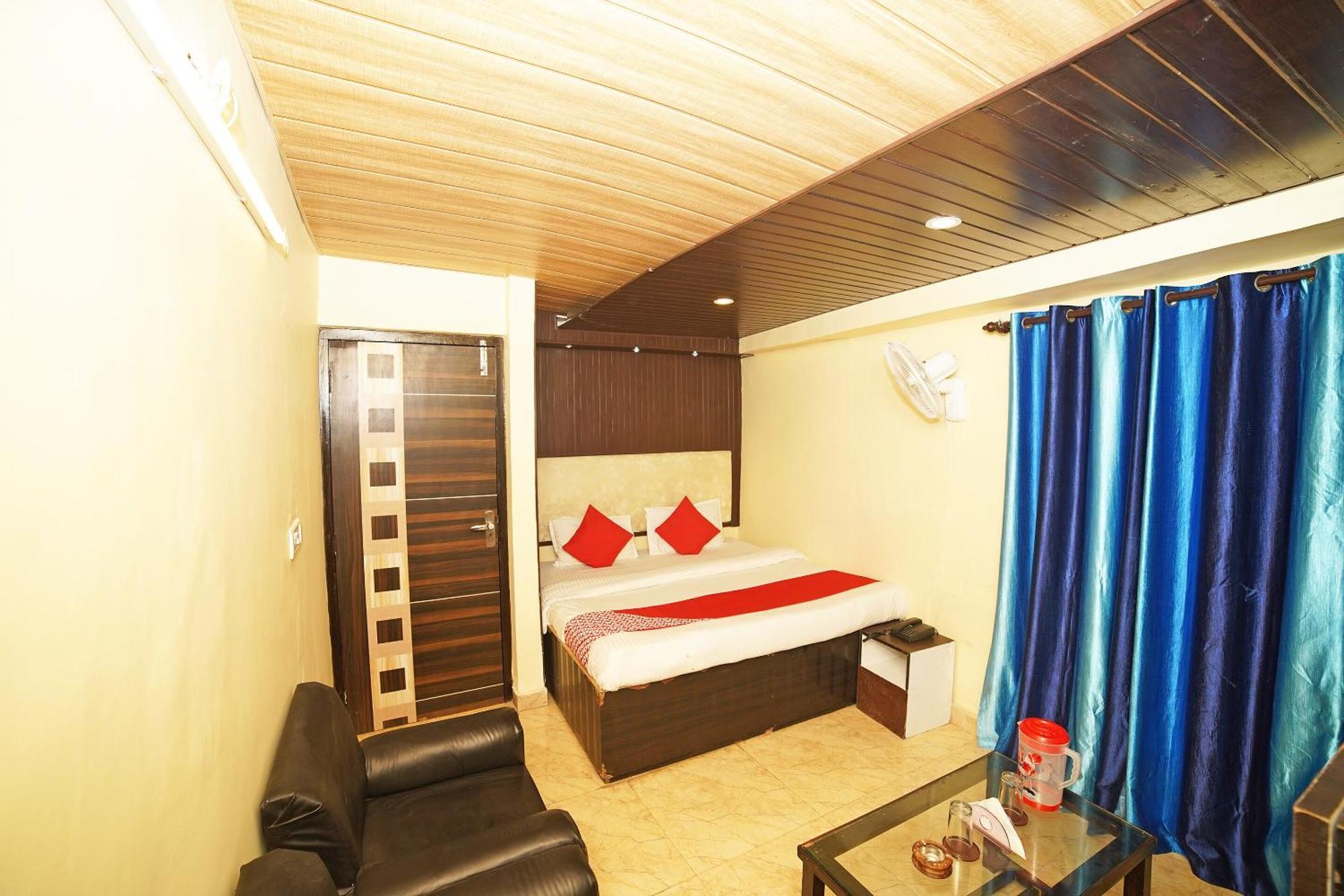 Oyo Flagship 8594 Golden Nest Hotel Nainital Exterior foto