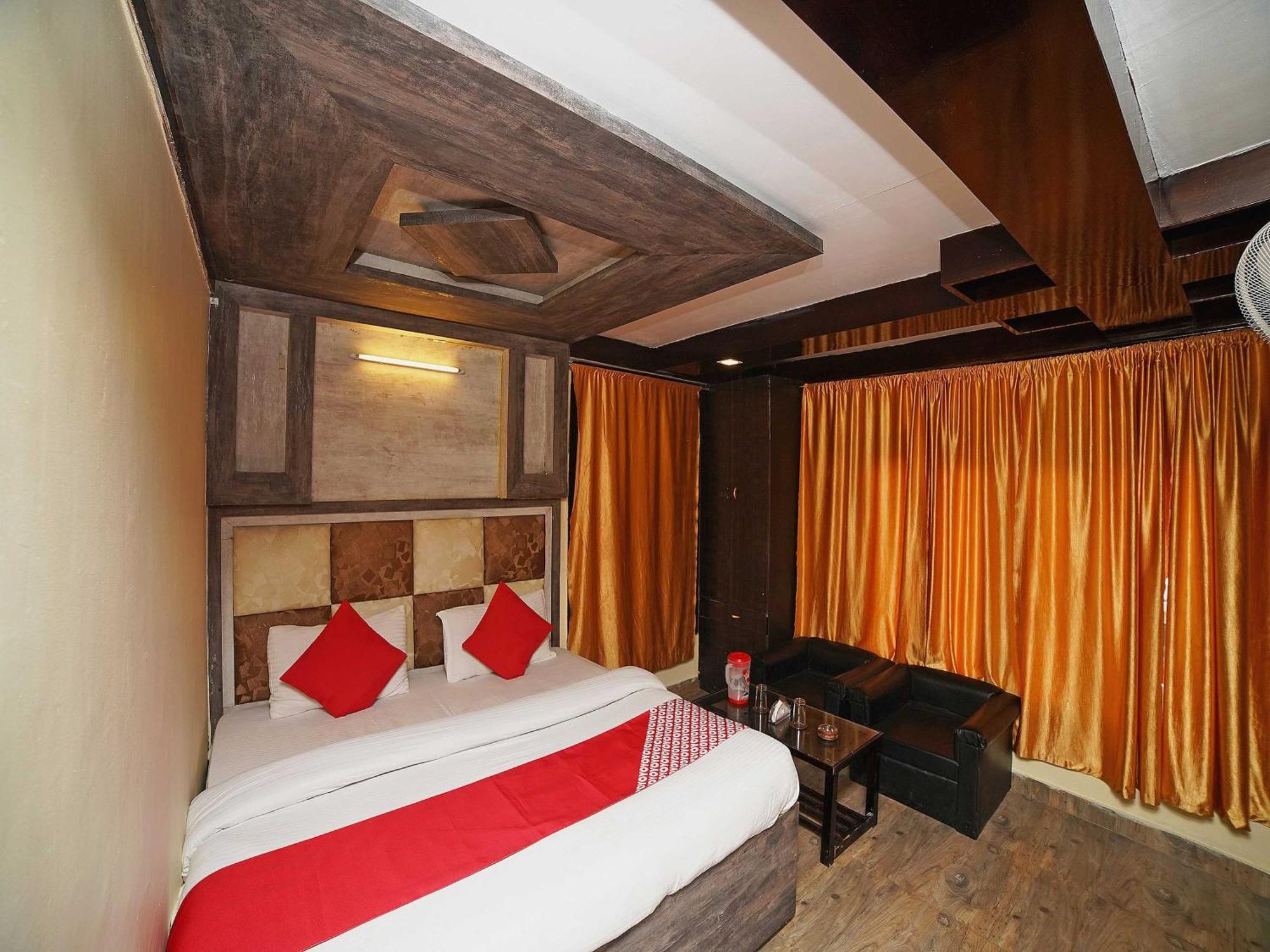 Oyo Flagship 8594 Golden Nest Hotel Nainital Exterior foto