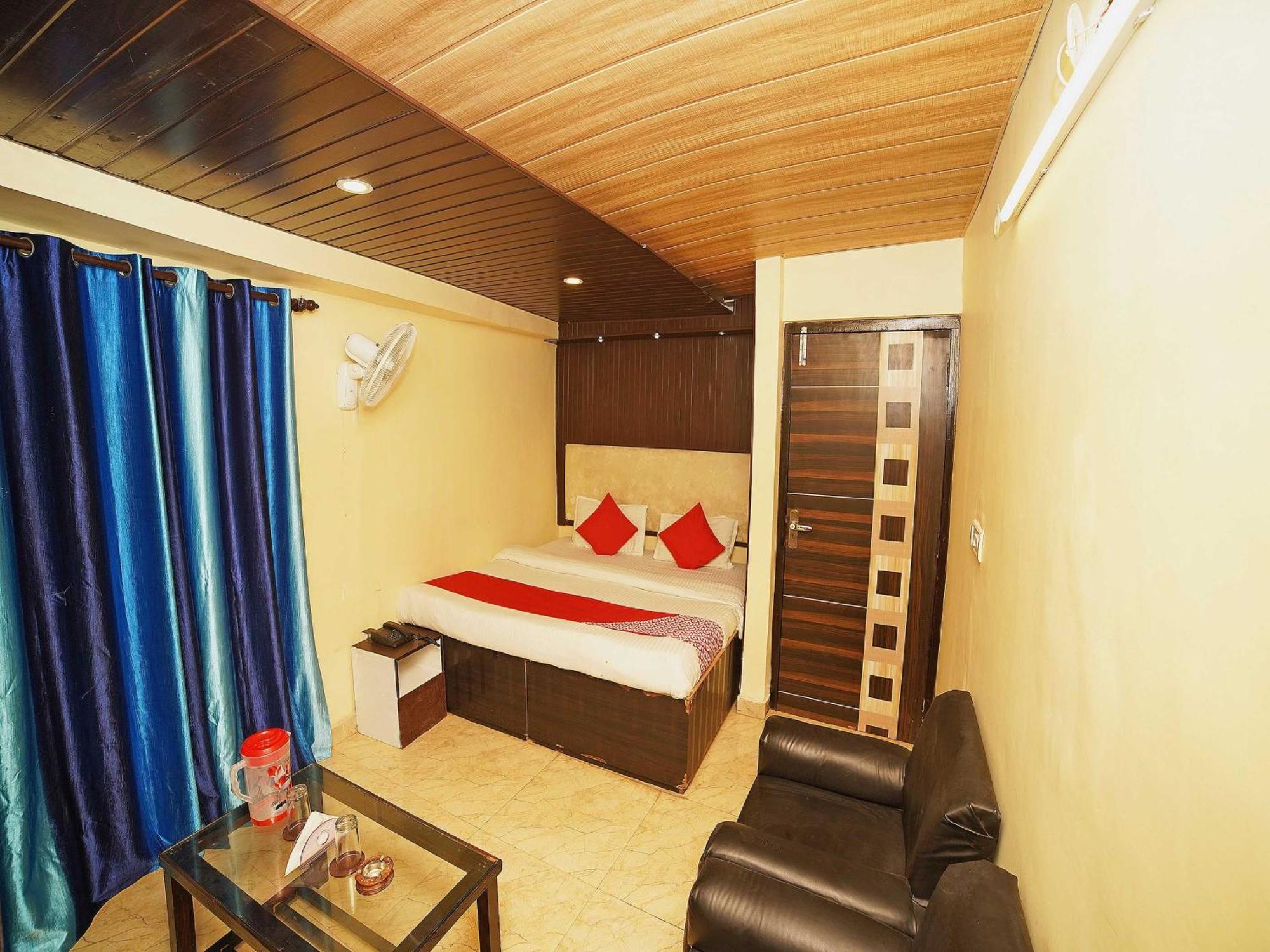 Oyo Flagship 8594 Golden Nest Hotel Nainital Exterior foto