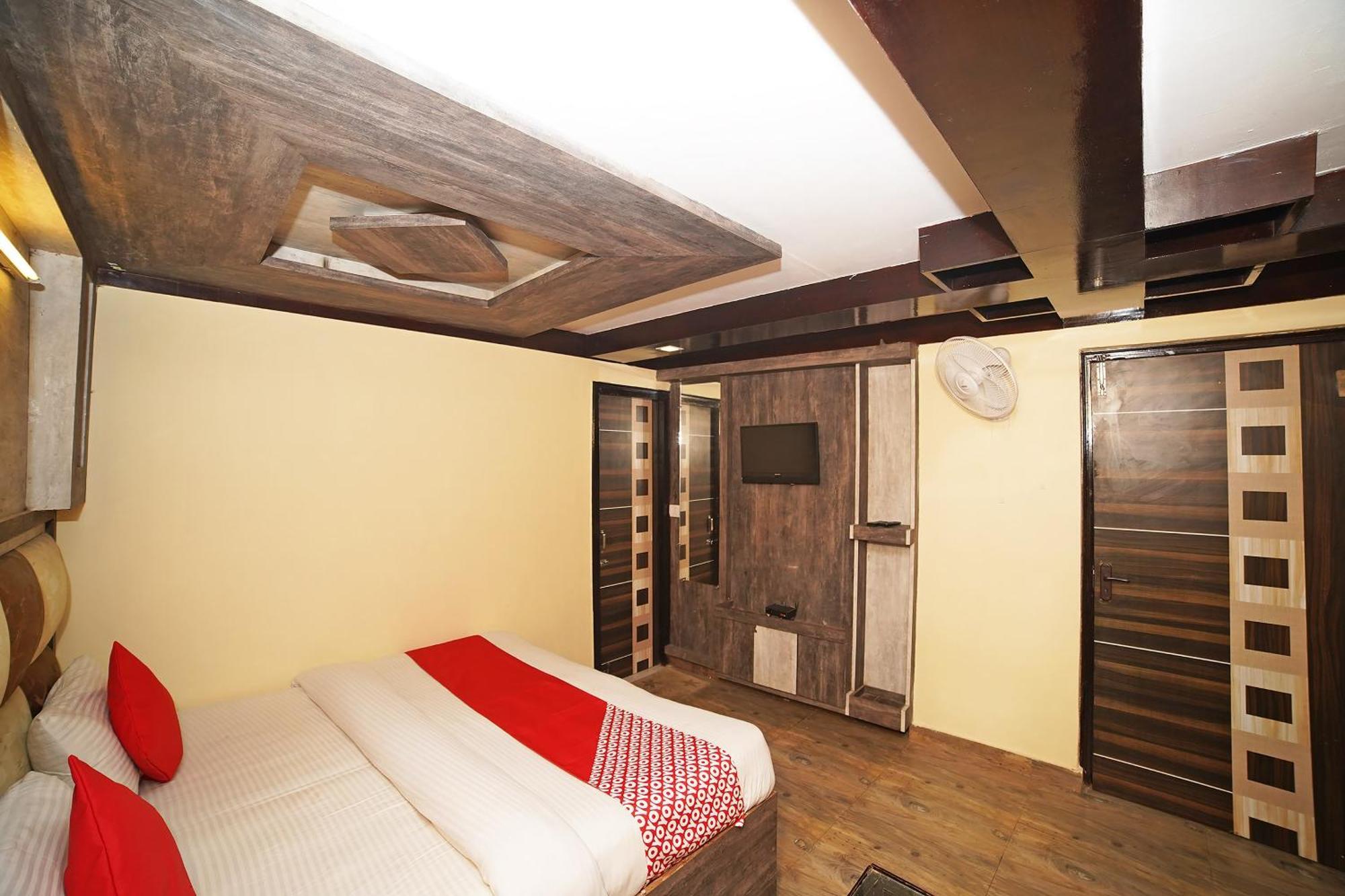 Oyo Flagship 8594 Golden Nest Hotel Nainital Exterior foto